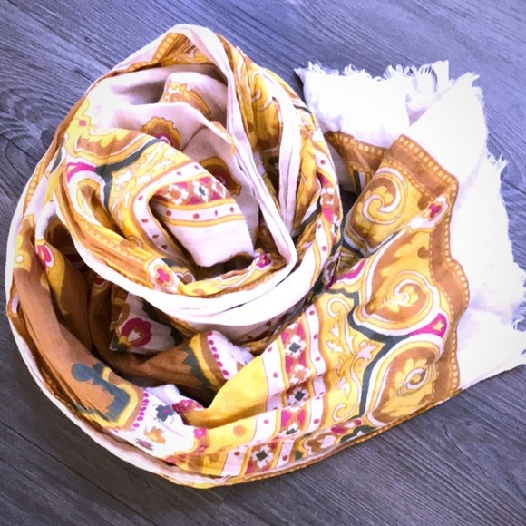 True Religion Scarf Wrap - Picture 2 of 6